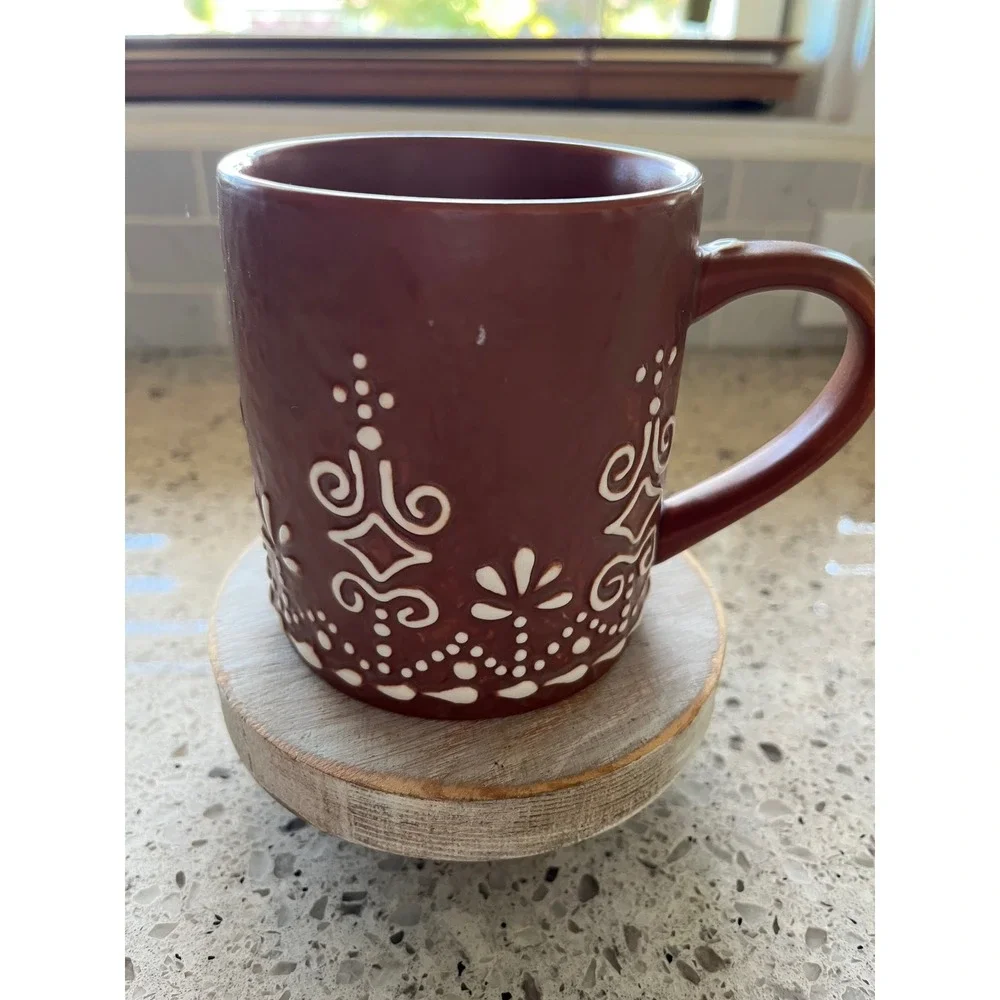 Pottery Barn Gingerbread BrownStoneware Mug White Embossed Scroll Holiday Coffee